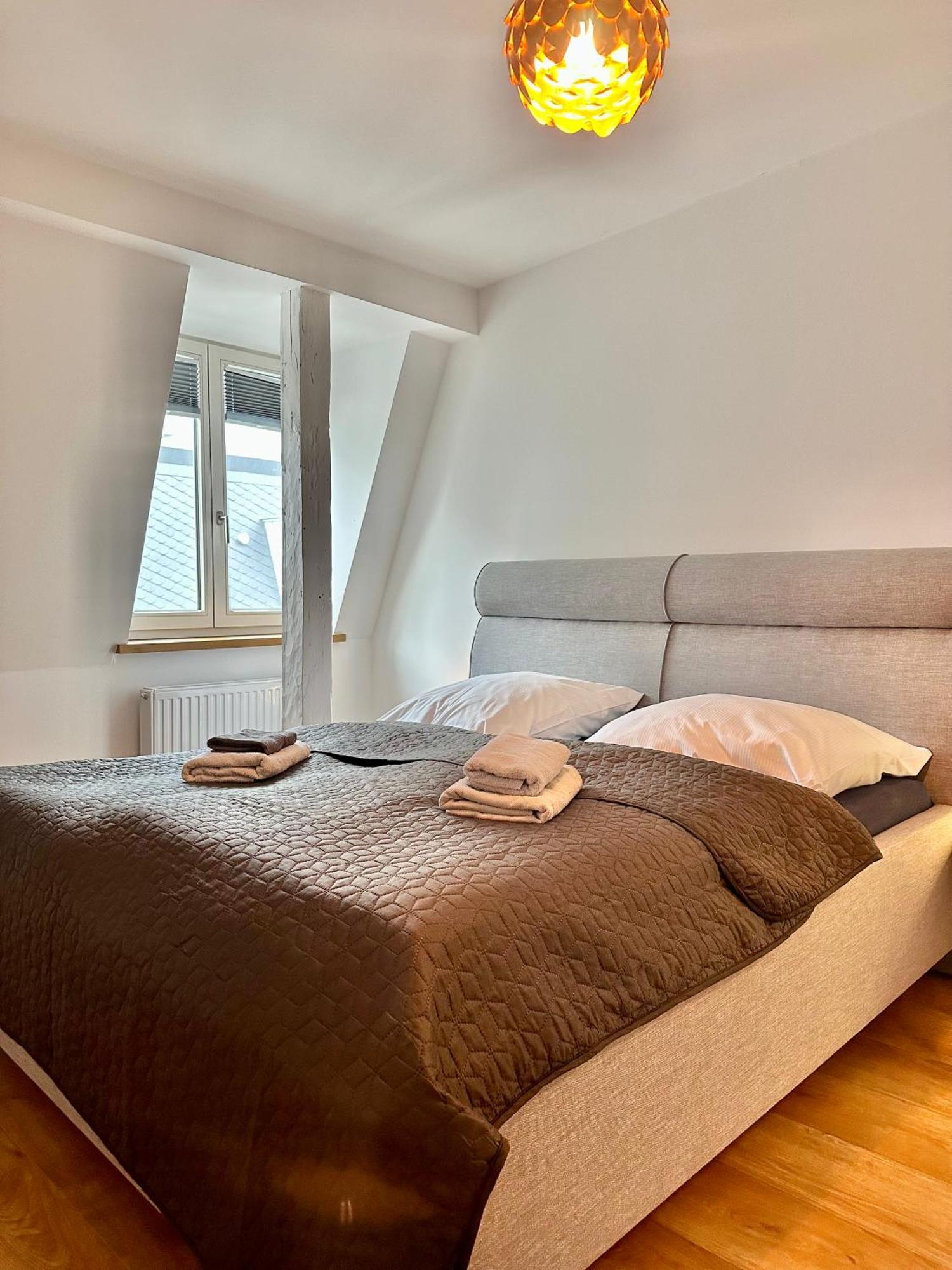 Modernes City-Apartment Mit Blick In Den Park Und 2 Baeder H9 Oldenburg Buitenkant foto