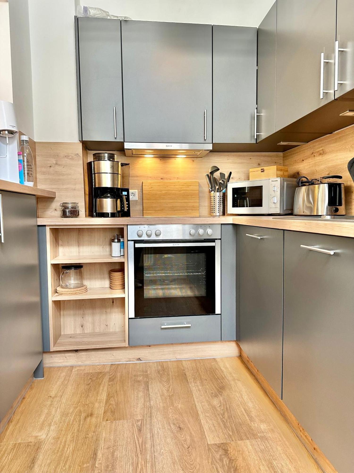 Modernes City-Apartment Mit Blick In Den Park Und 2 Baeder H9 Oldenburg Buitenkant foto