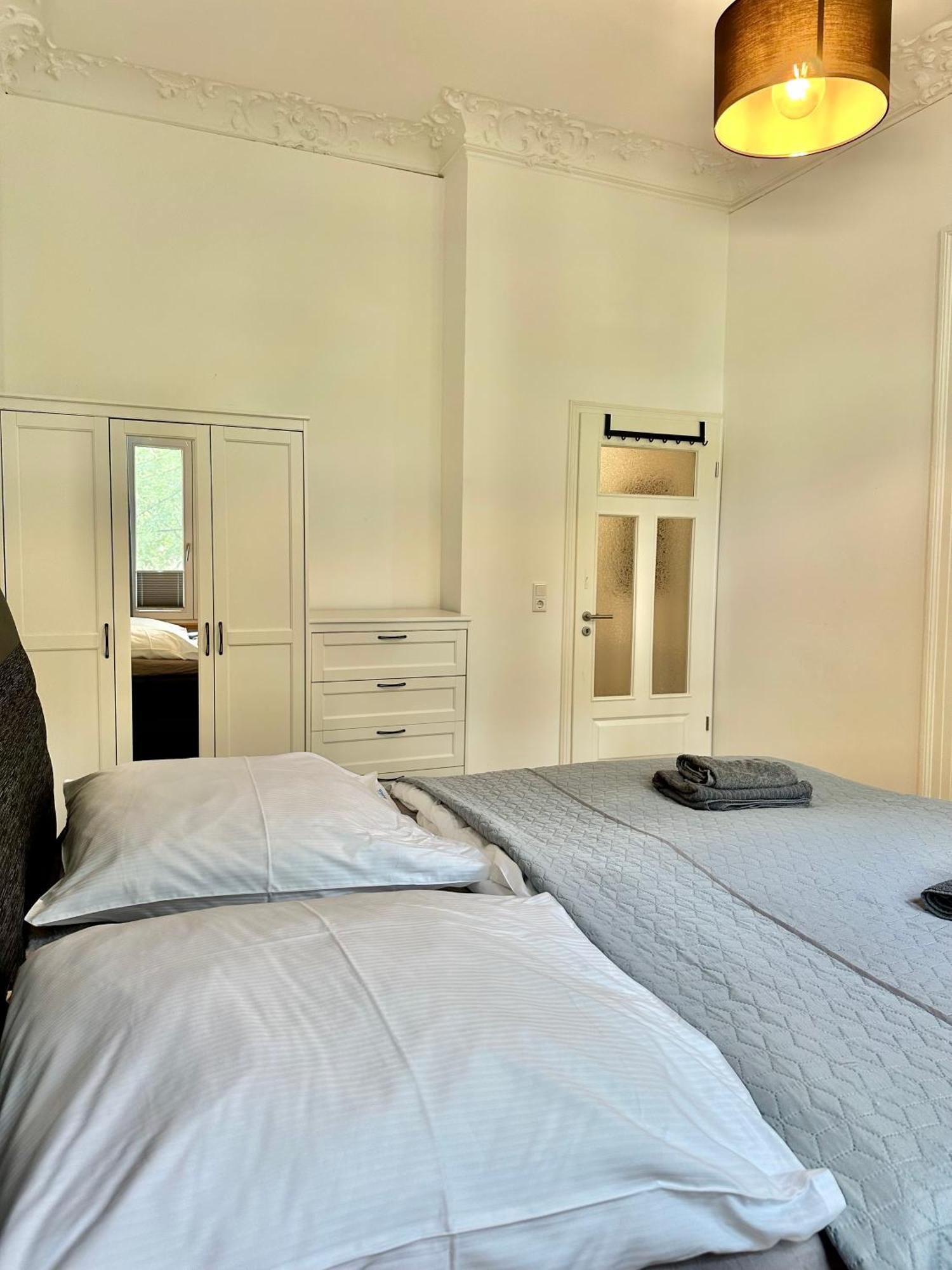 Modernes City-Apartment Mit Blick In Den Park Und 2 Baeder H9 Oldenburg Buitenkant foto