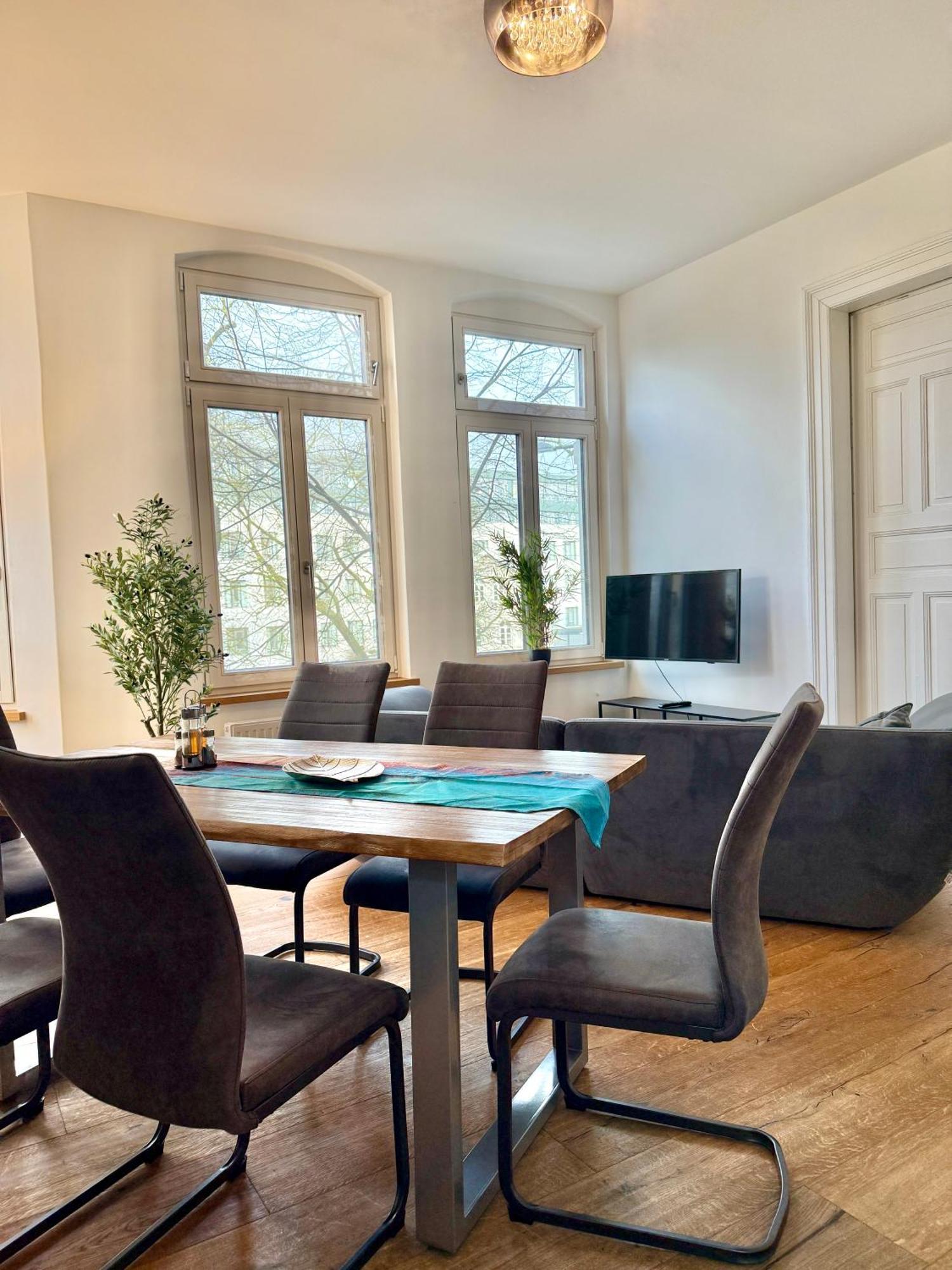 Modernes City-Apartment Mit Blick In Den Park Und 2 Baeder H9 Oldenburg Buitenkant foto